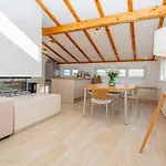 New! 14 Guests Villa, Breakfast & Pool