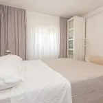 New! 14 Guests Villa, Breakfast & Pool Villa Dazlina