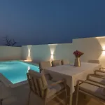 Villa New! 14 Guests Villa, Breakfast & Pool *